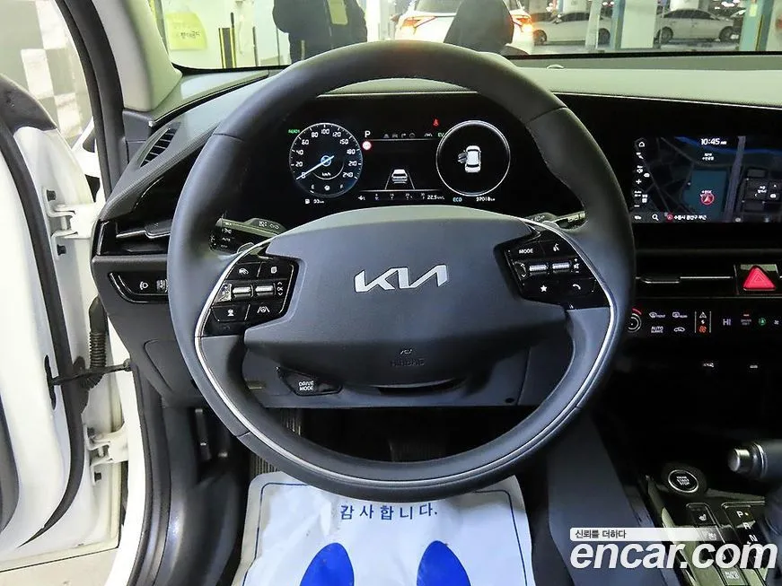 Kia Niro — фото 8