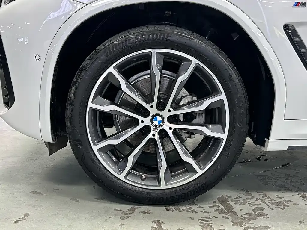 BMW X3 — фото 10