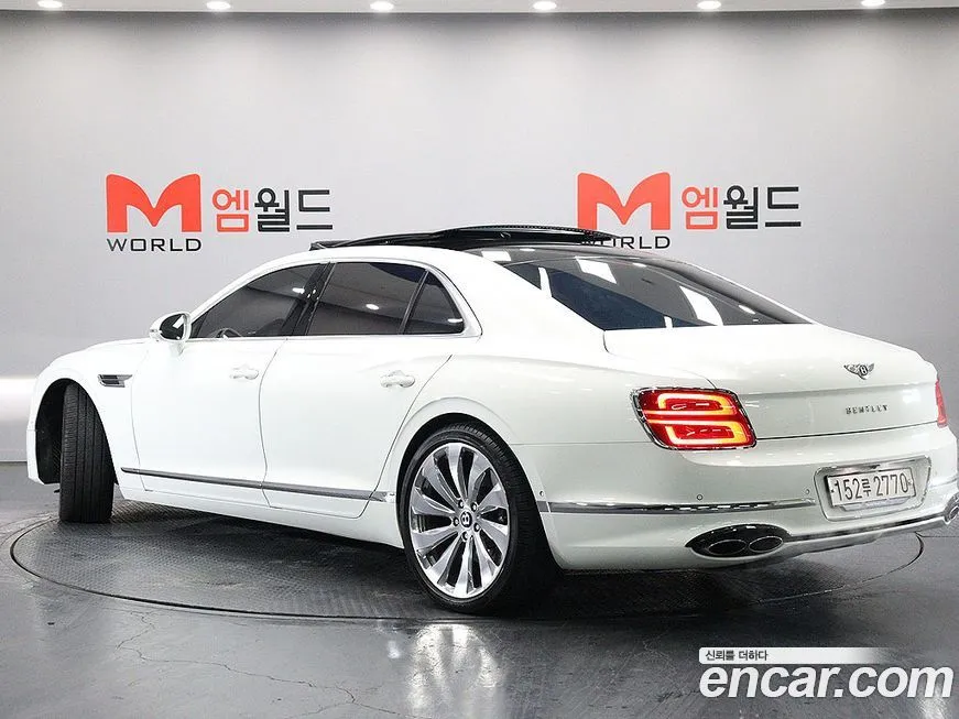 Bentley Flying Spur — фото 7