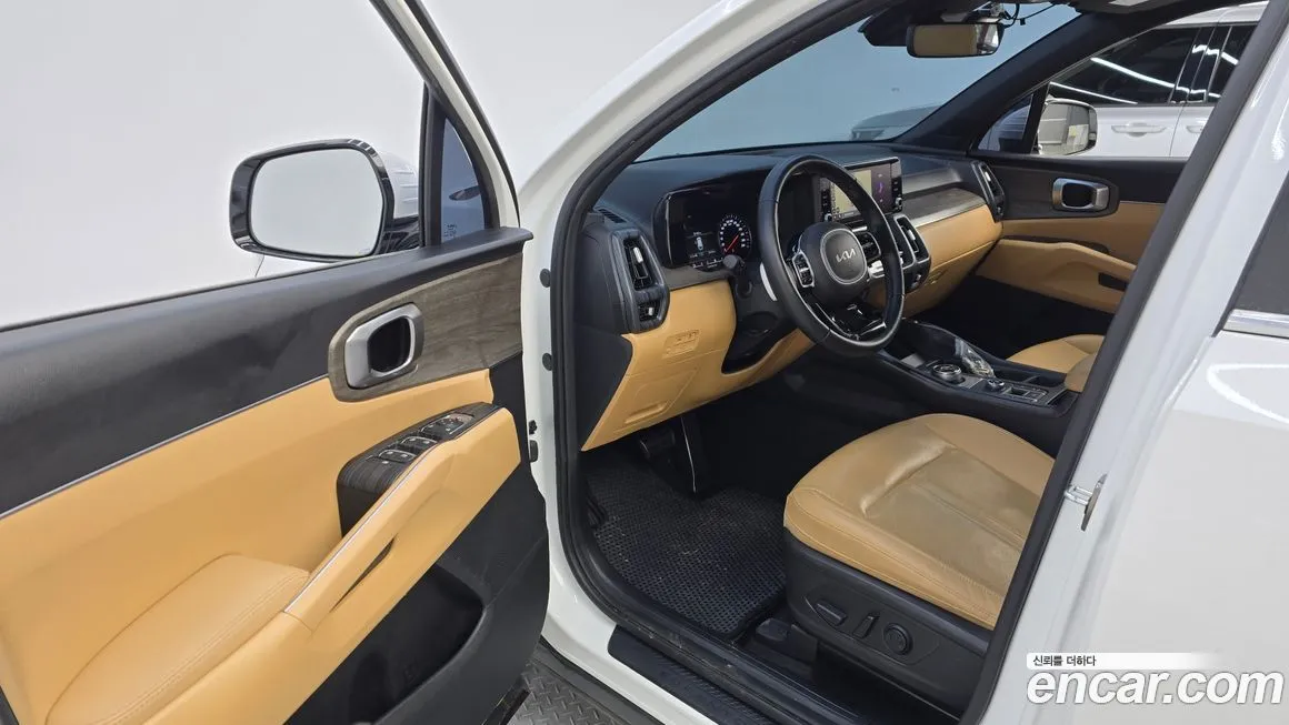 Kia Sorento — фото 9