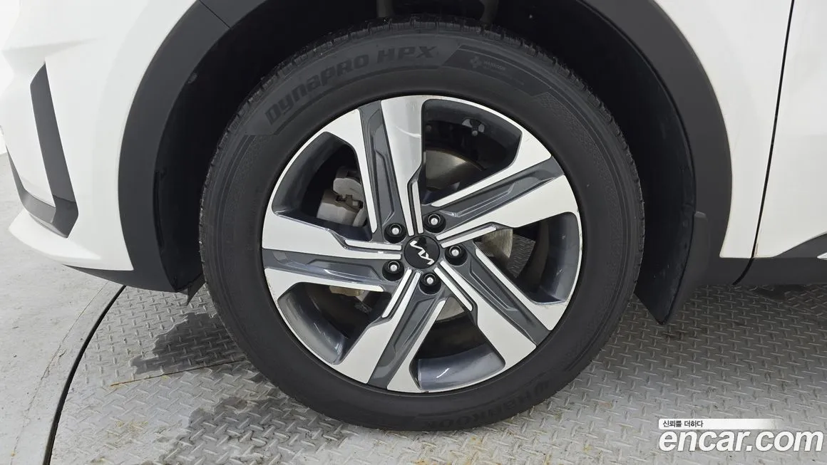 Kia Sorento — фото 10