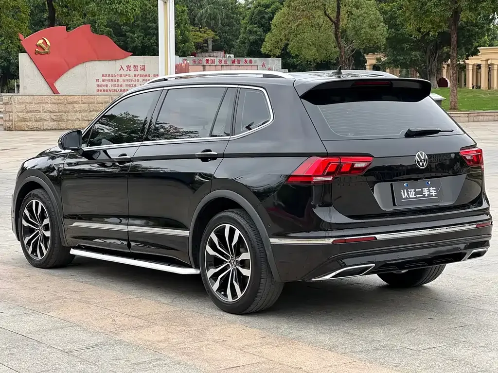 Volkswagen Tiguan L — фото 5