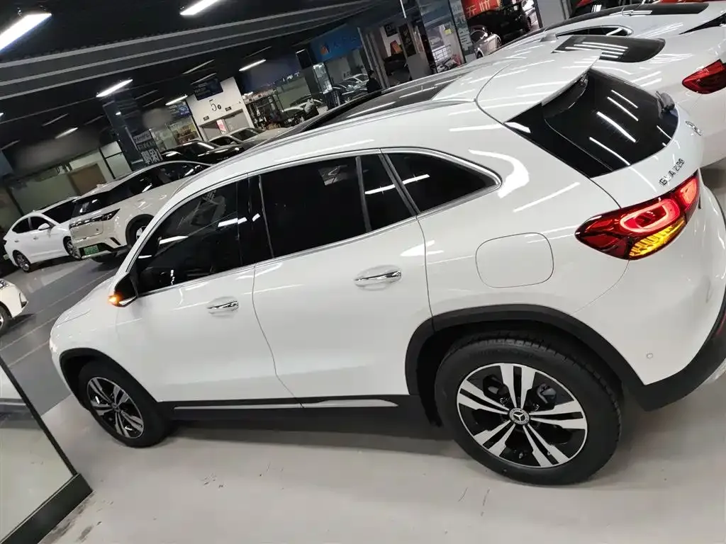 Mercedes-Benz GLA — фото 5