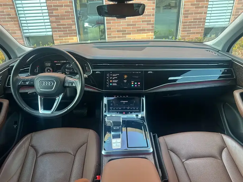 Audi Q7 — фото 6