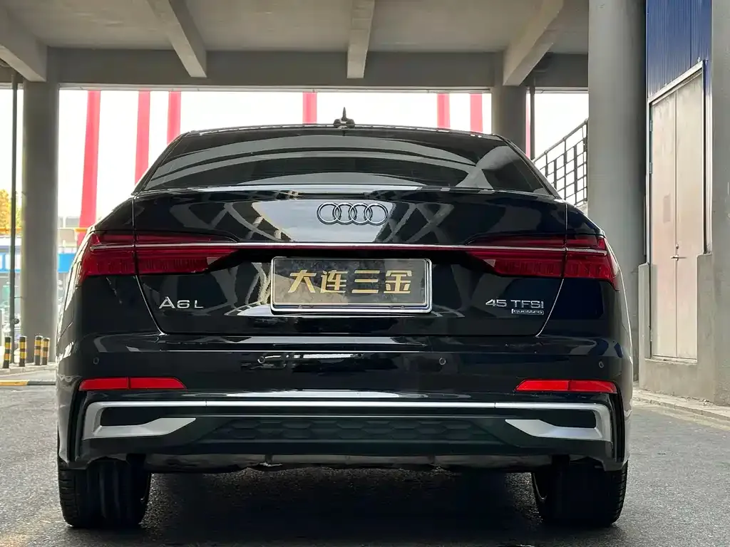 Audi A6L — фото 2