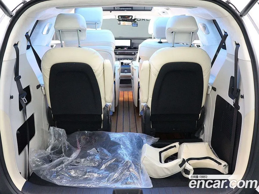 Kia Carnival — фото 10