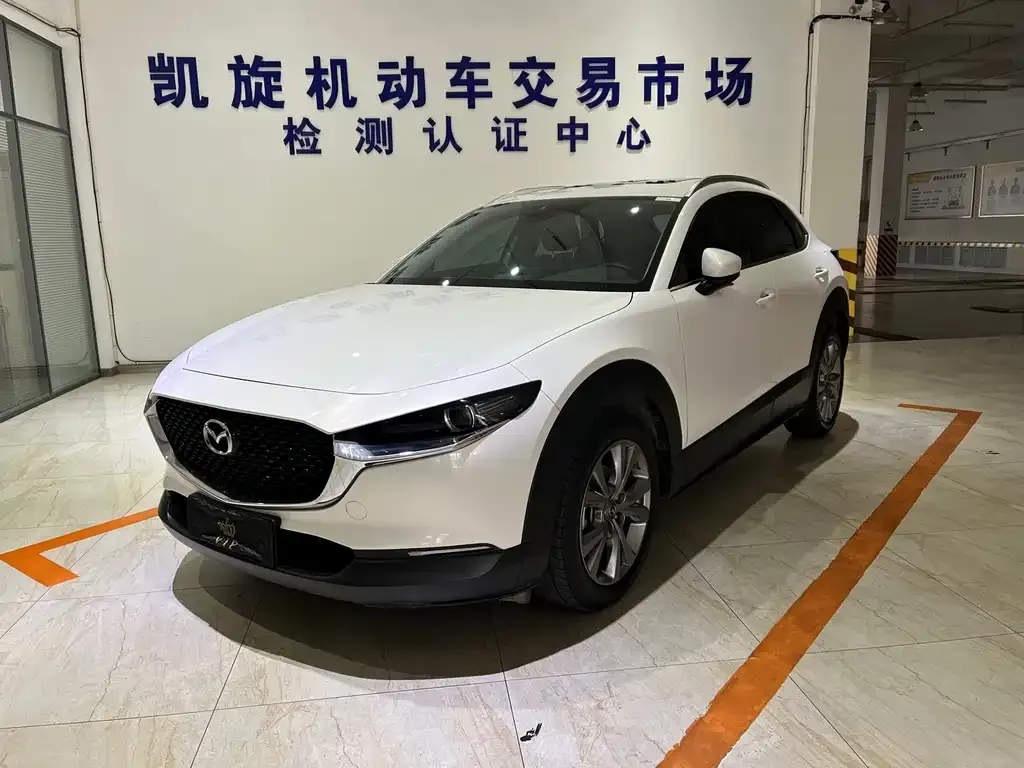 Mazda CX-30 — фото 1