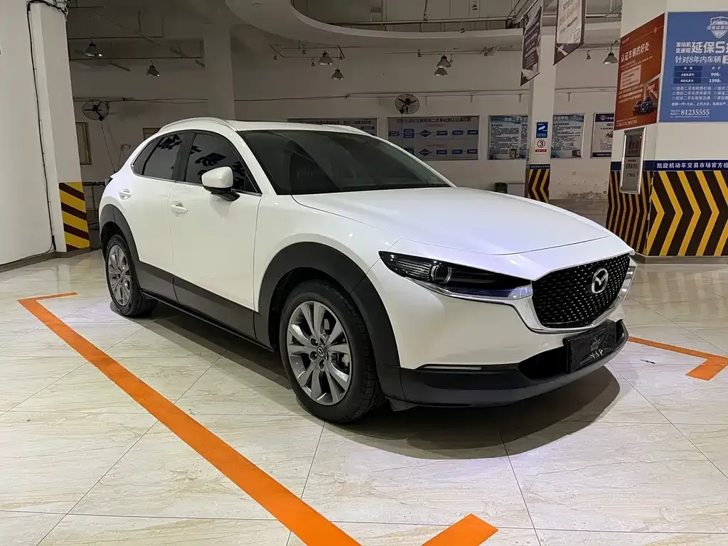 Mazda CX-30 — фото 2