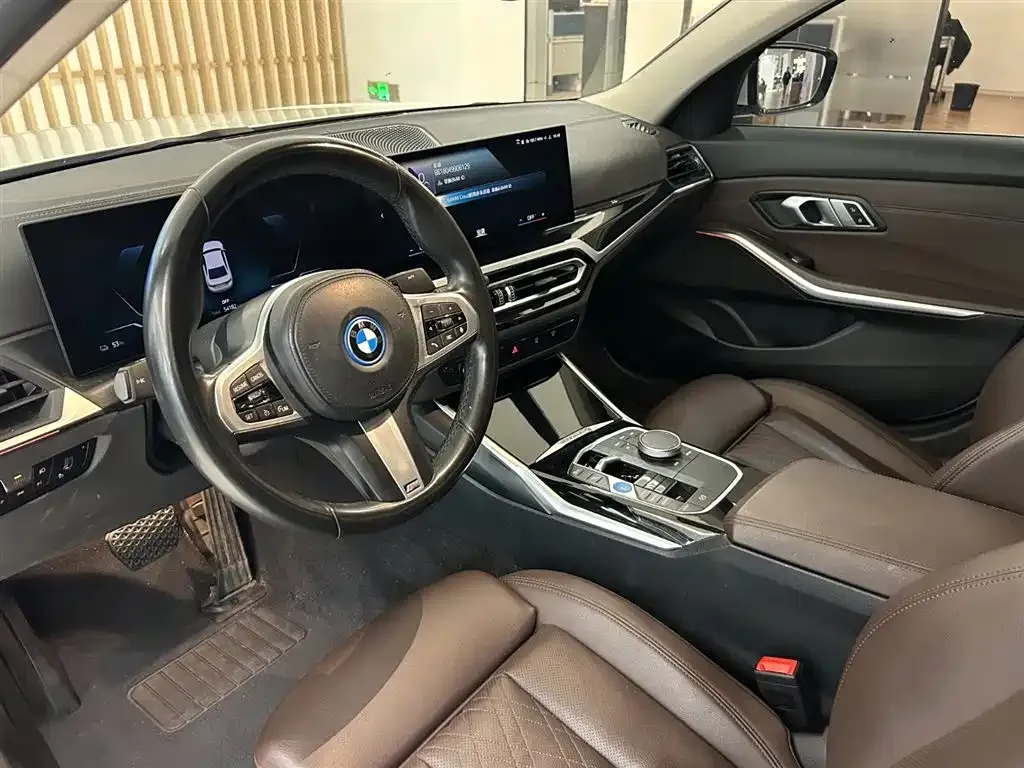 BMW i3 — фото 7