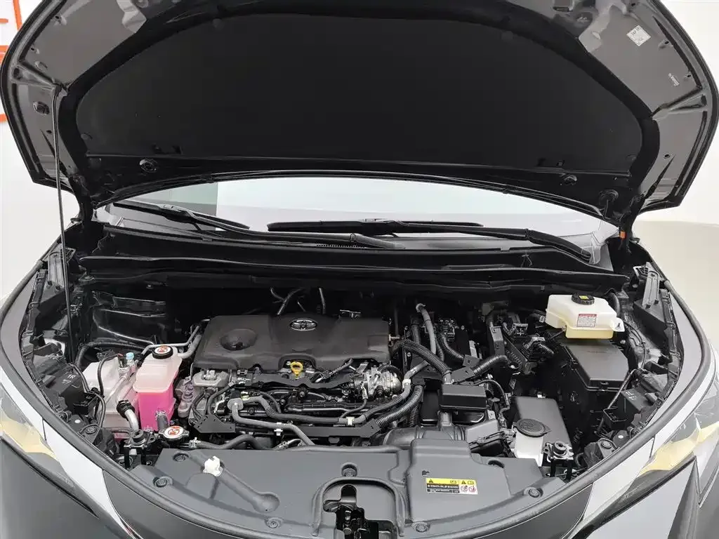Toyota Granvia — фото 10