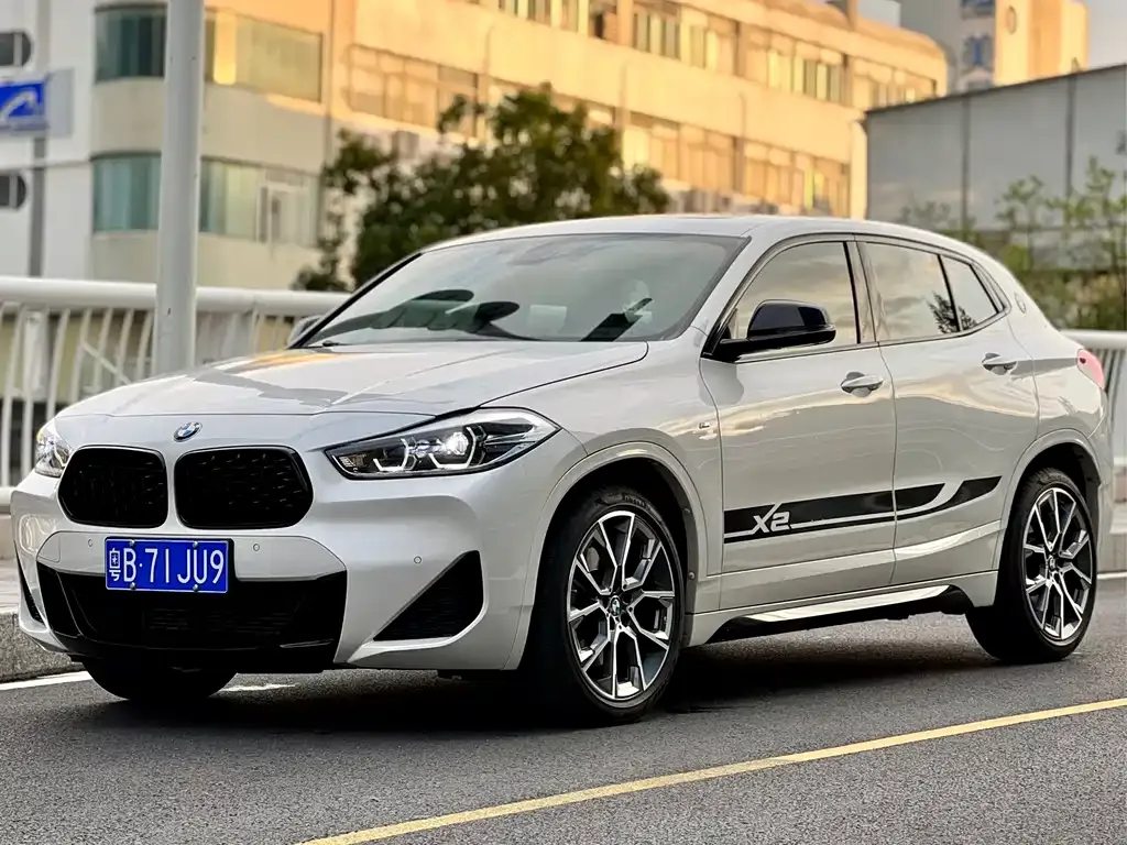 BMW X2 — фото 1