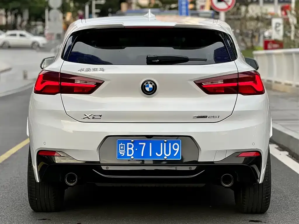 BMW X2 — фото 5