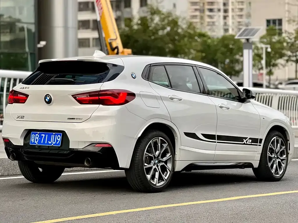 BMW X2 — фото 10
