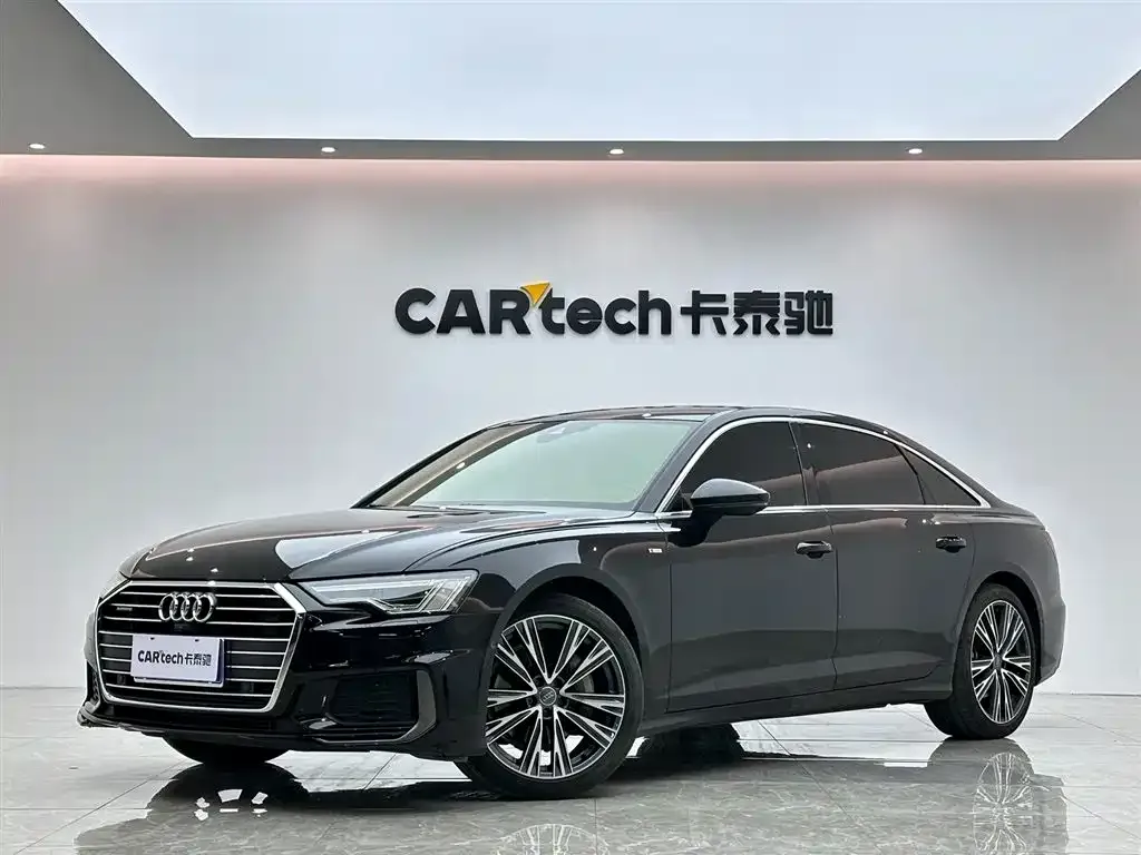 Audi A6L — фото 1