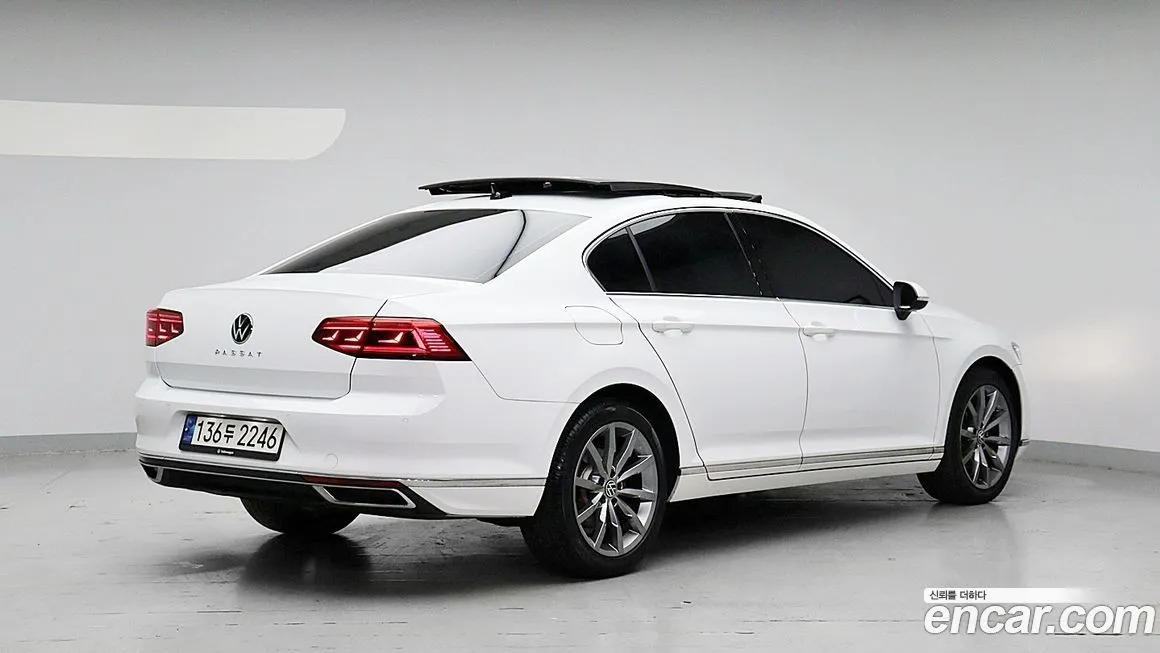 Volkswagen Passat — фото 6