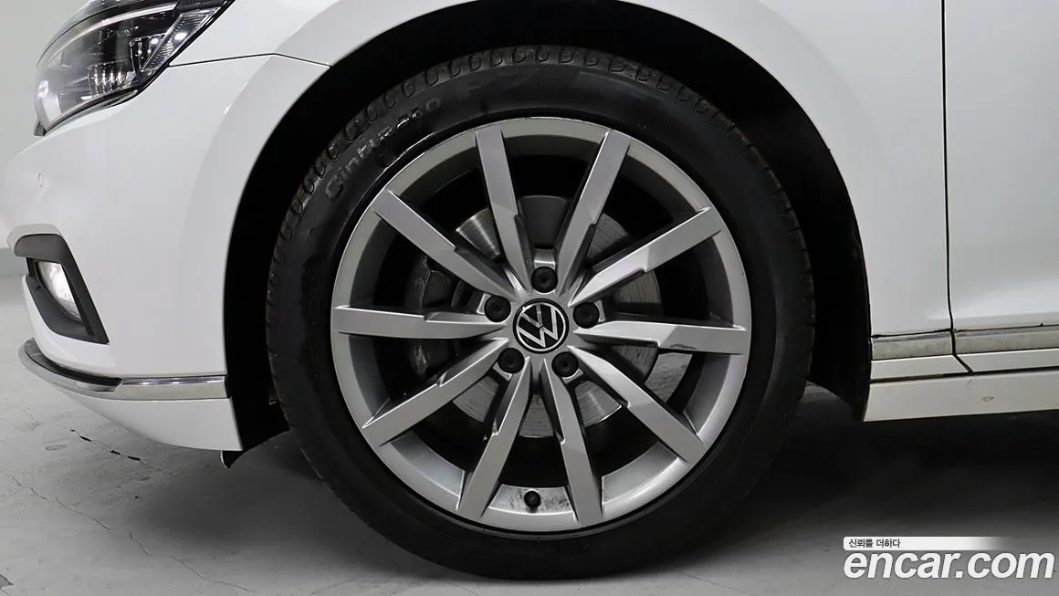 Volkswagen Passat — фото 3