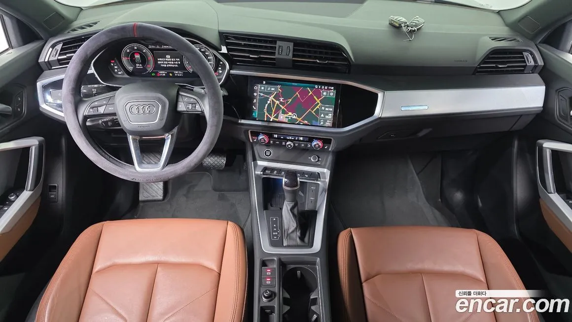 Audi Q3 — фото 10
