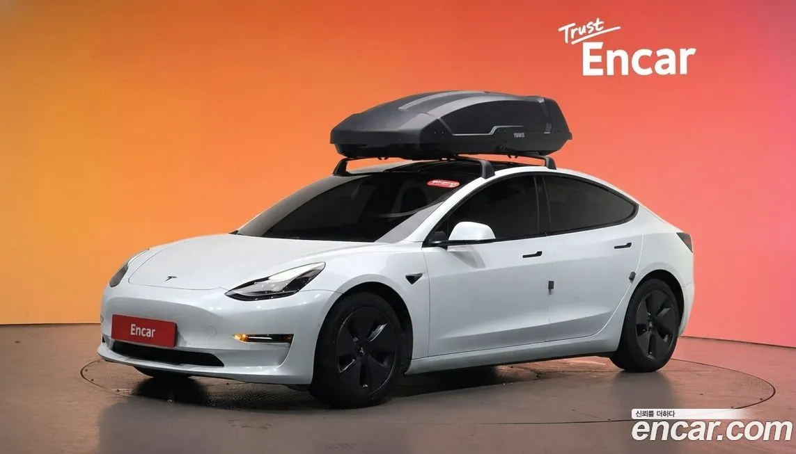 Tesla Model 3 — фото 1