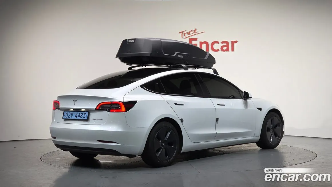 Tesla Model 3 — фото 2