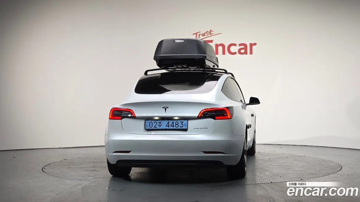 Tesla Model 3 — фото 4