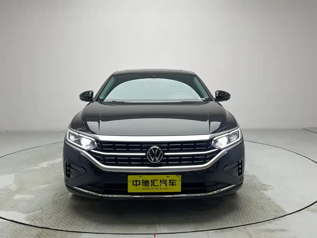 Volkswagen Passat — фото 2