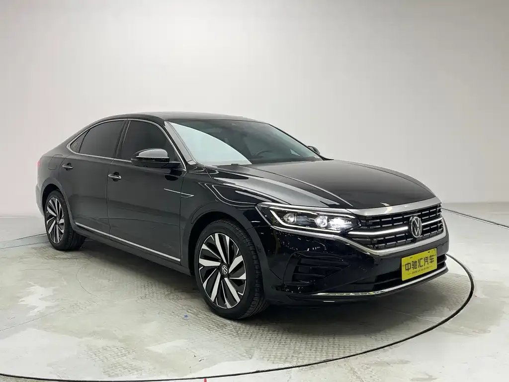 Volkswagen Passat — фото 3