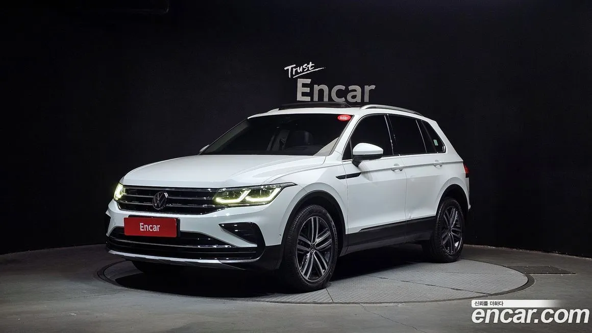 Volkswagen Tiguan — фото 1