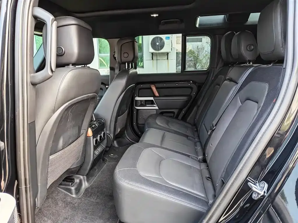 Land Rover Defender — фото 3