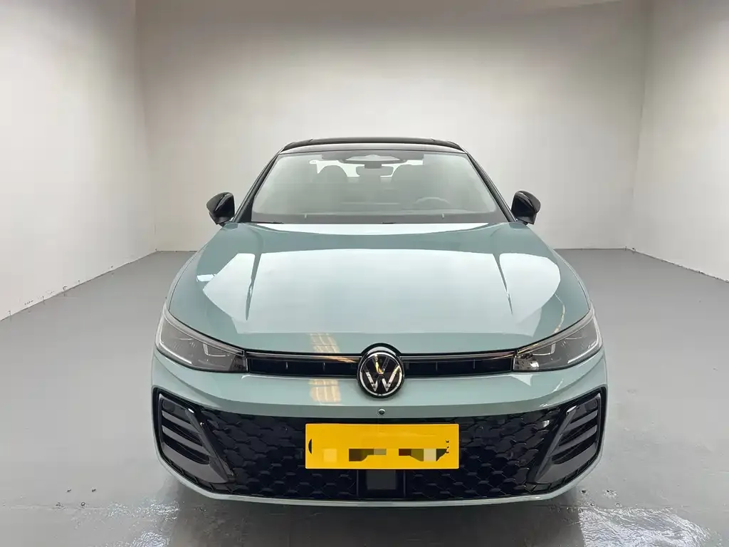 Volkswagen Passat — фото 2