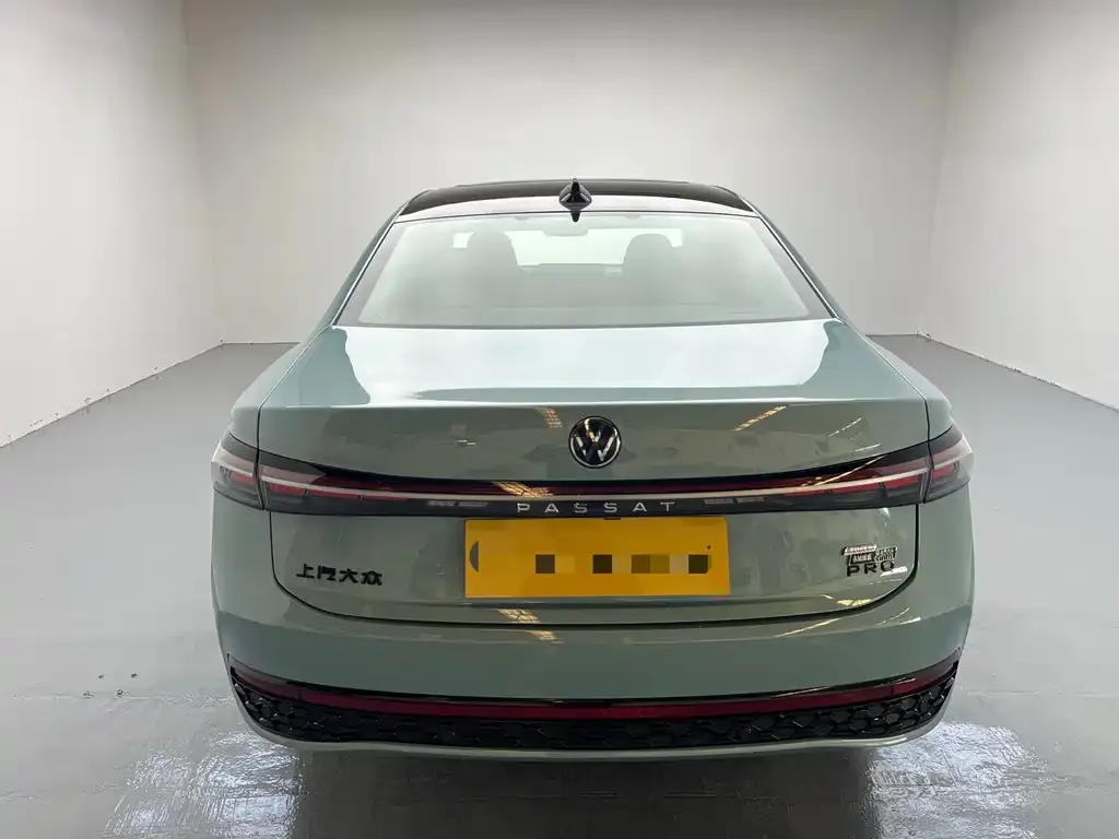 Volkswagen Passat — фото 4