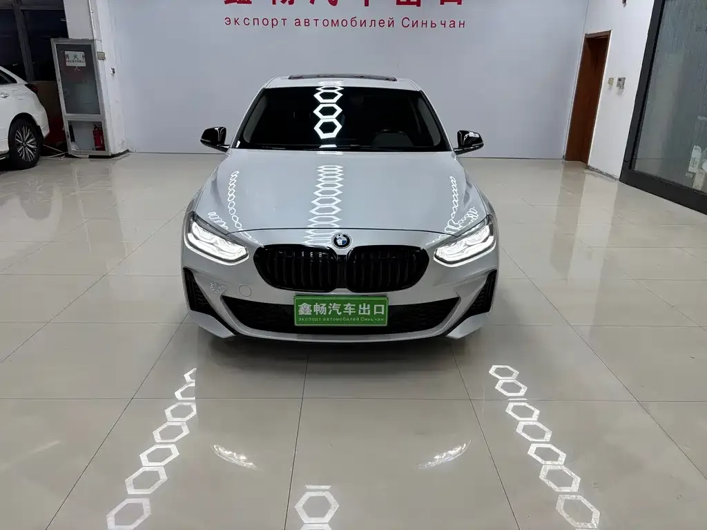 BMW 1 Series — фото 1