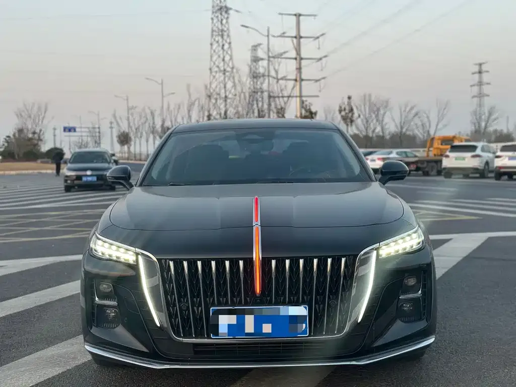 Hongqi H5 — фото 2
