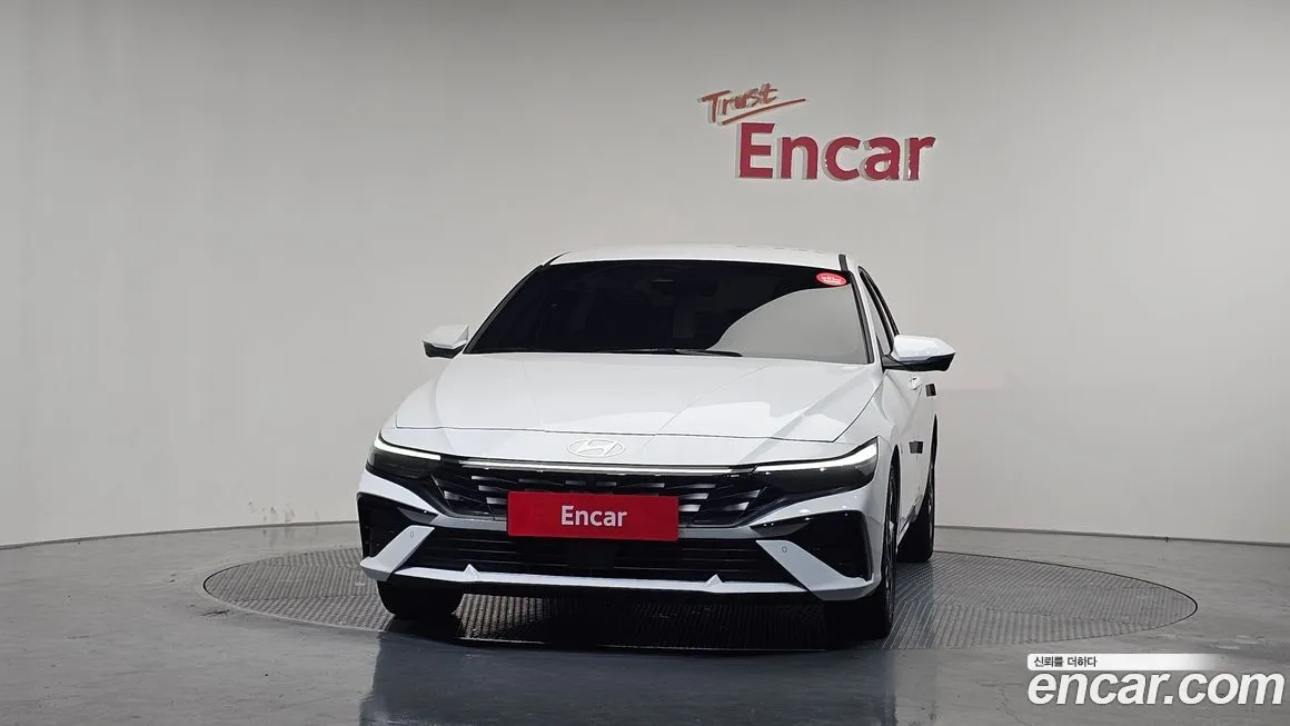 Hyundai AVANTE — фото 3