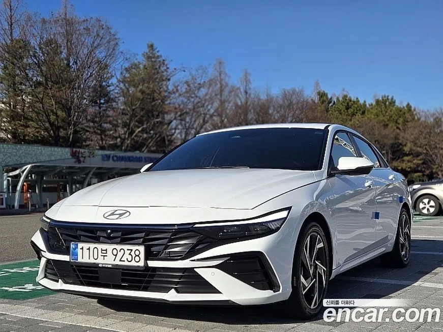 Hyundai AVANTE — фото 1