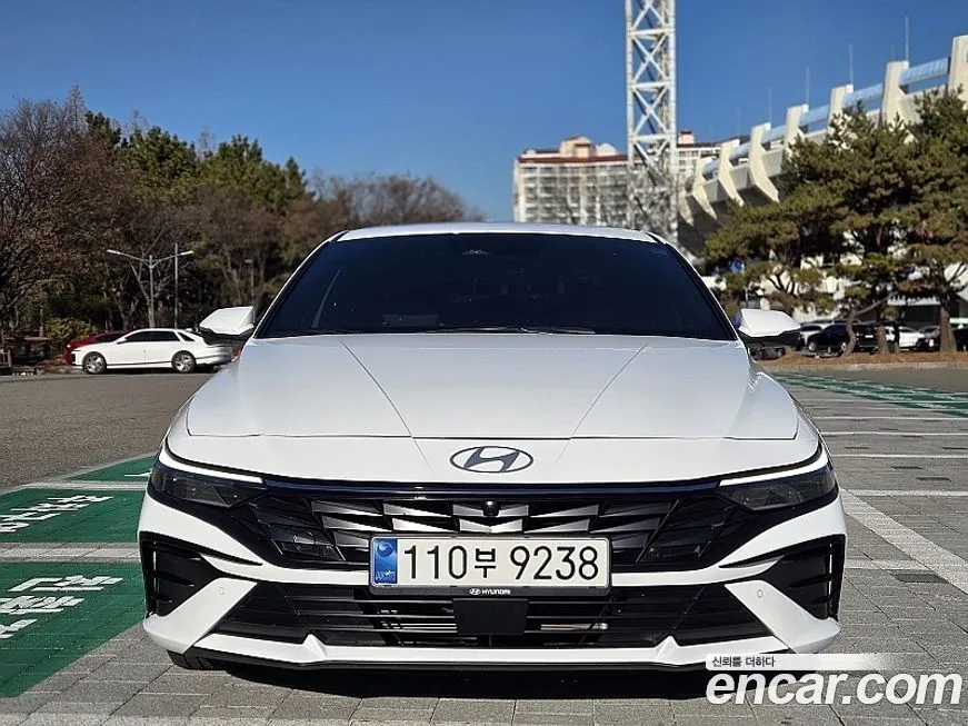 Hyundai AVANTE — фото 2