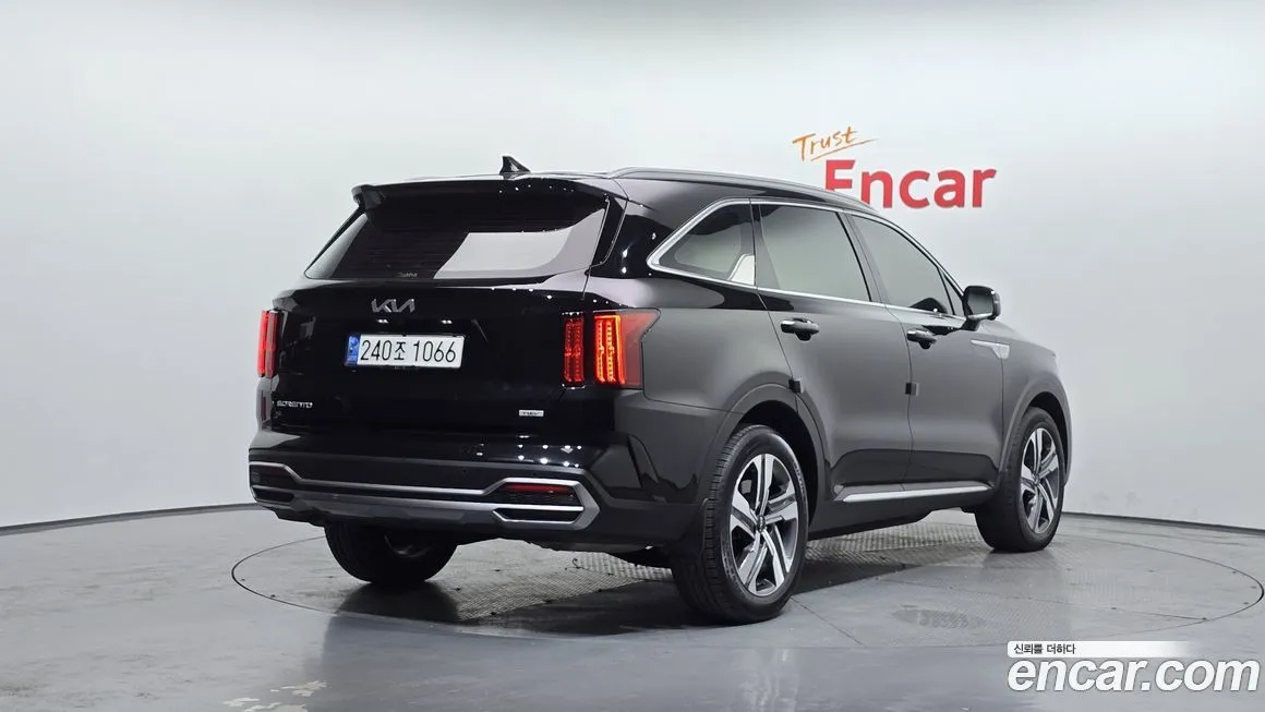 Kia Sorento — фото 4