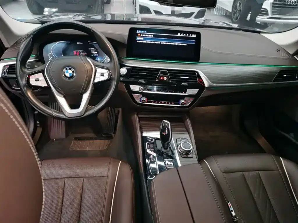 BMW 5 Series New Energy — фото 7