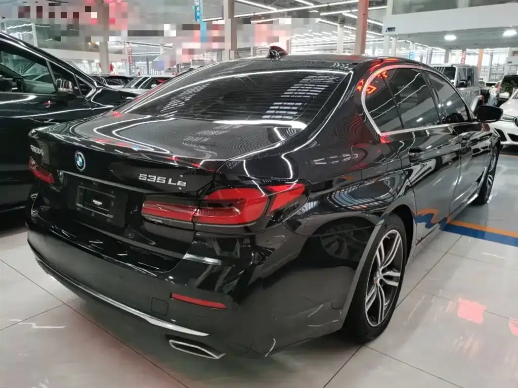 BMW 5 Series New Energy — фото 4