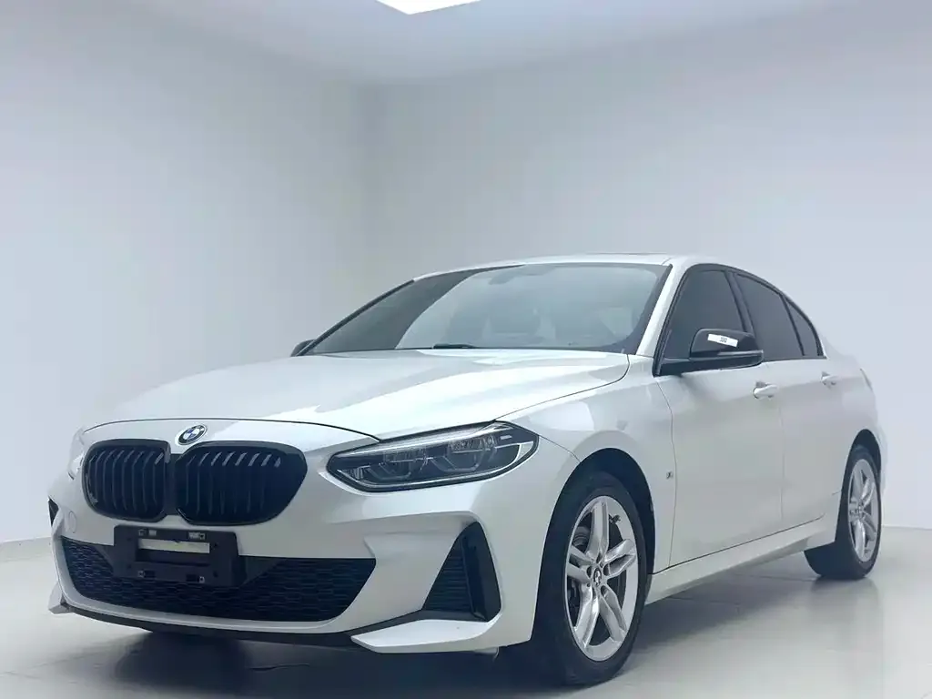 BMW 1 Series — фото 1