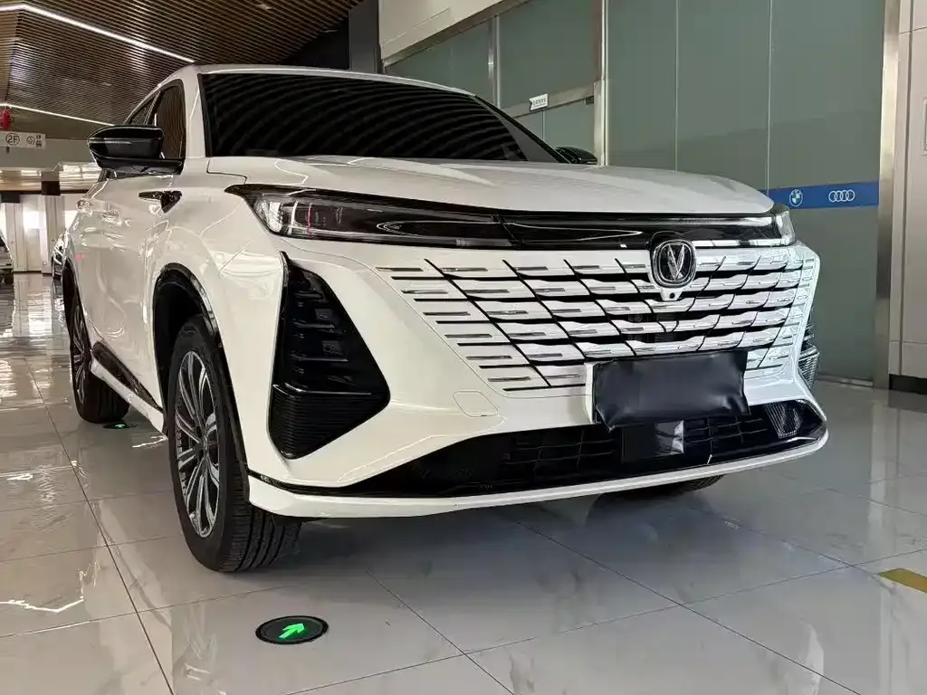 Changan CS75PLUS — фото 9
