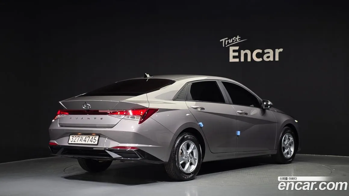 Hyundai AVANTE — фото 2