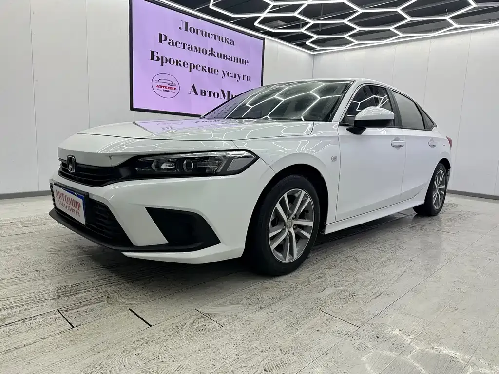 Honda Civic — фото 1