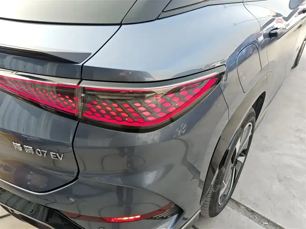 BYD Seal 07 EV — фото 10