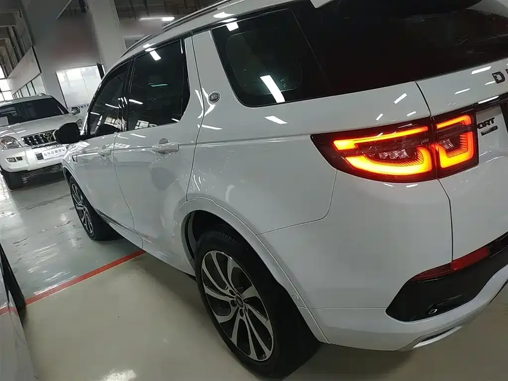 Land Rover Discovery Sport — фото 5