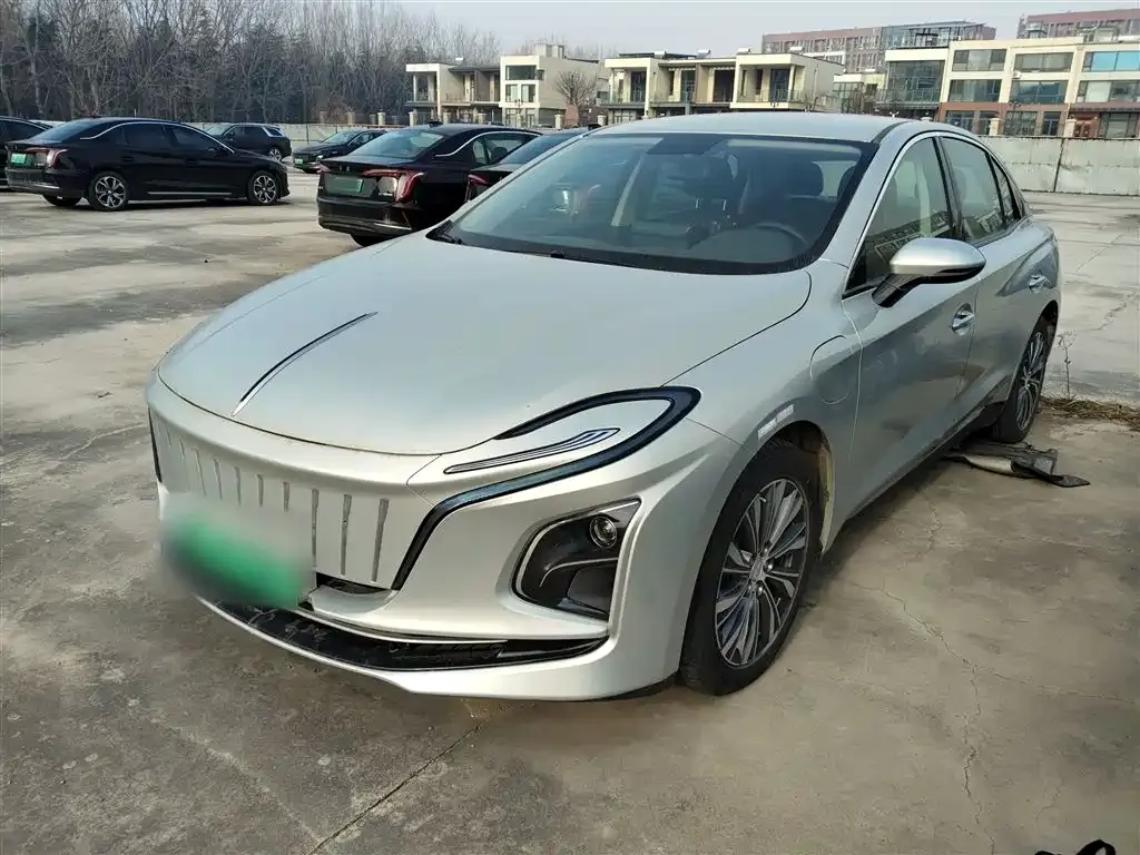 Hongqi E-QM5 — фото 1