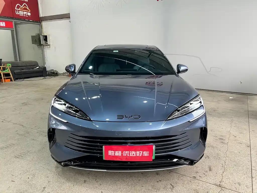 BYD Seal — фото 2