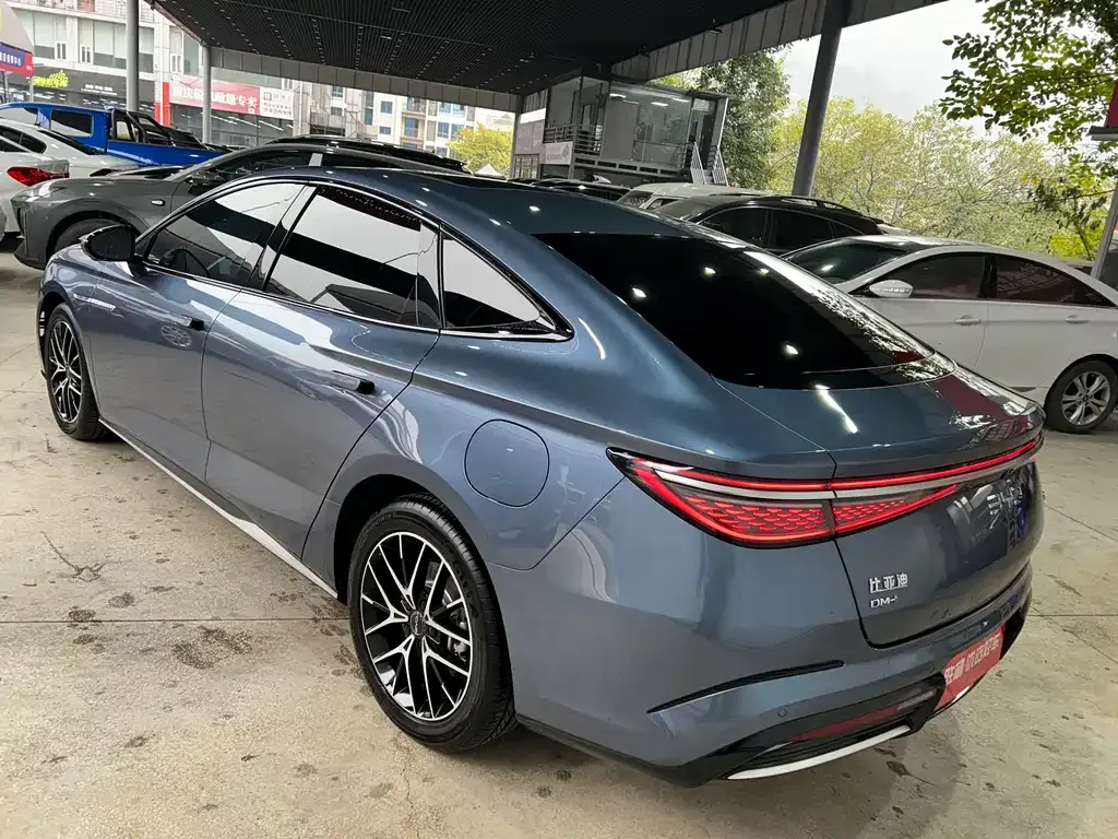 BYD Seal — фото 6