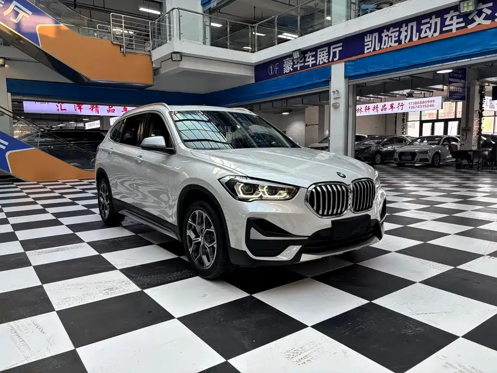 BMW X1 — фото 4
