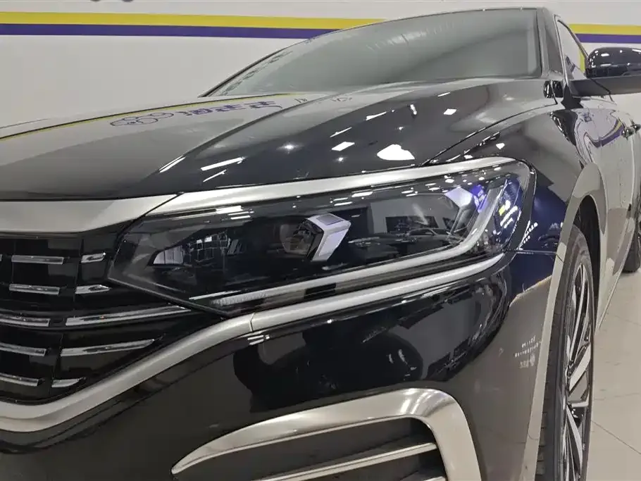 Volkswagen Passat — фото 5
