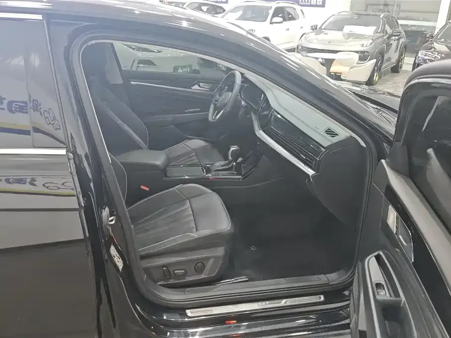 Volkswagen Passat — фото 10